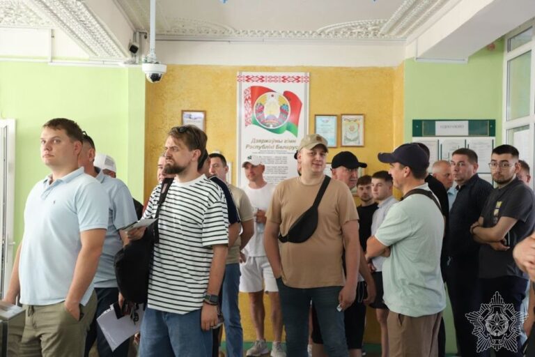 Білорусь оголосила мобілізаційні навчання біля кордону з Литвою: масовий збір військовозобов’язаних