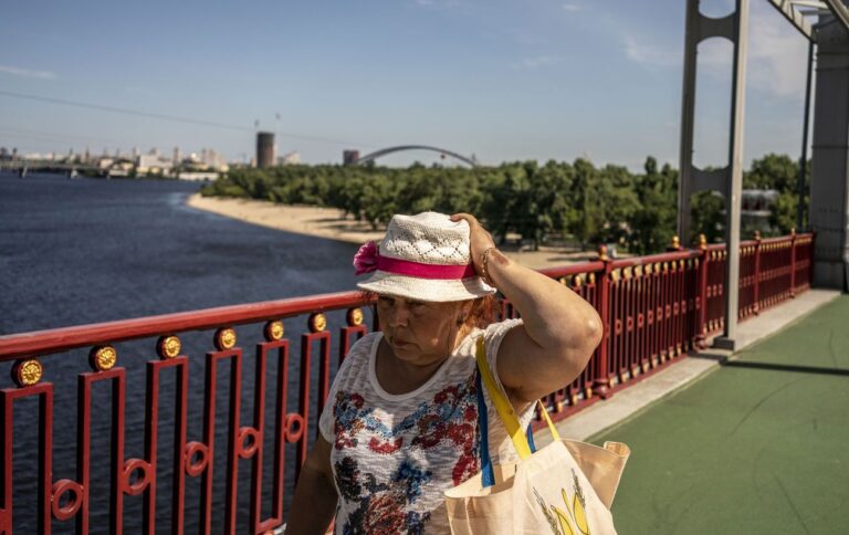 Літня спека і серце: прихований ризик інфаркту та як надійно захиститися в спекотні дні