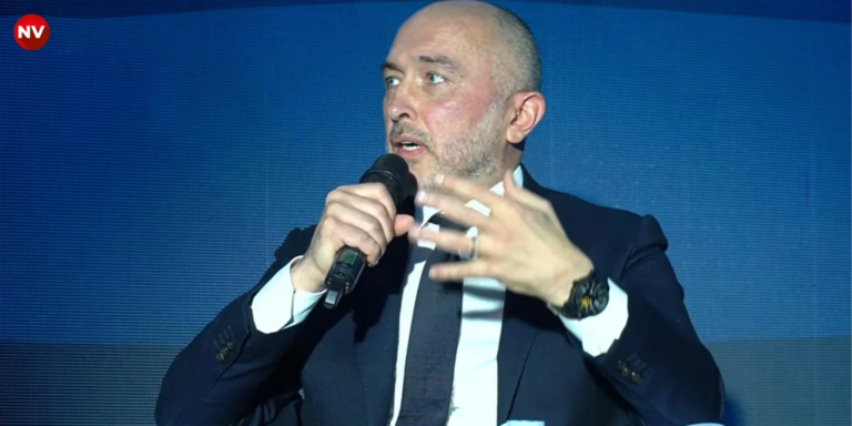 Напруга в фінансовій сфері: народний обранець вимагає відставки очільника НБУ.